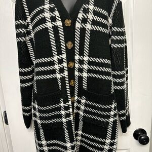 Olive & Oak Black and White Sweater Dress